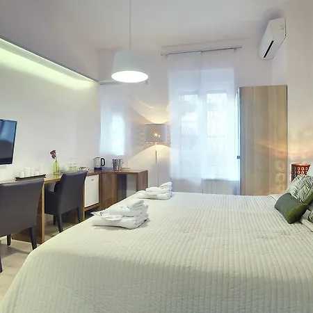 D&a Center With Free Parking * Πούλα