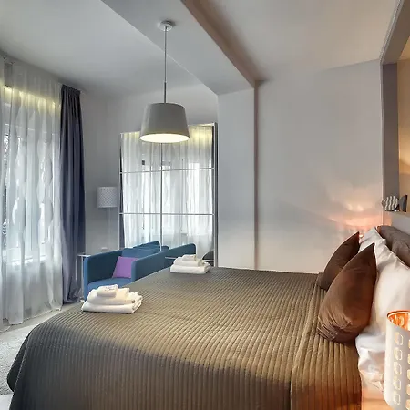D&a Center With Free Parking Apartment