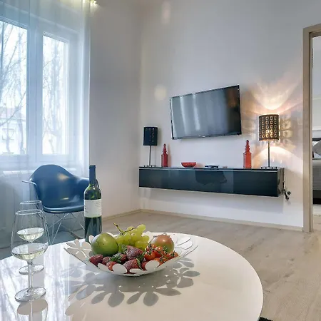 D&a Center With Free Parking Apartment *