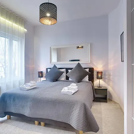 Apartment D&a Center With Free Parking *