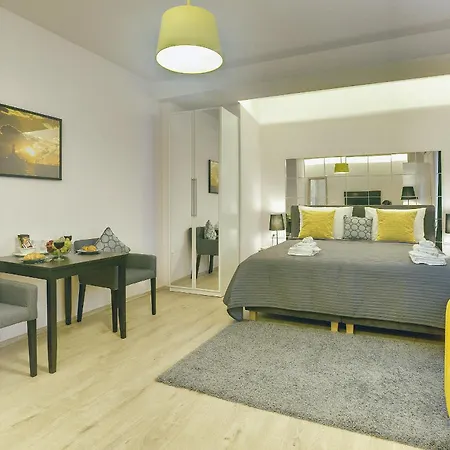 D&a Center With Free Parking