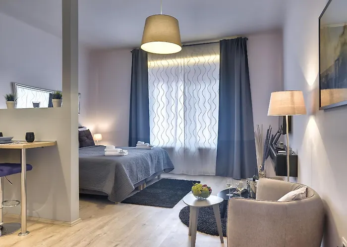 D&a Center With Free Parking Pula